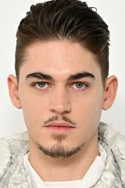Hero Fiennes Tiffin