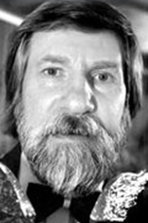 Александр Антипенко