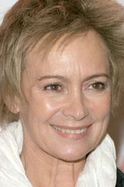 Francesca Annis