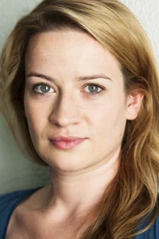Nina Gummich
