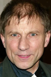 Simon McBurney