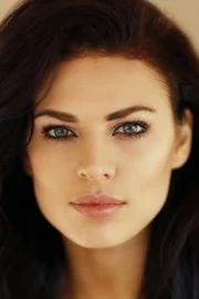 Twinnie Lee Moore