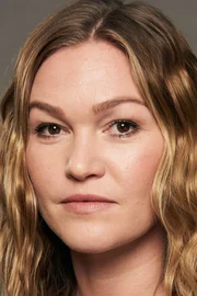 Julia Stiles
