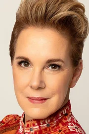 Elizabeth Perkins