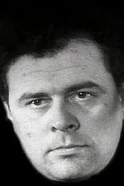 Niall MacGinnis