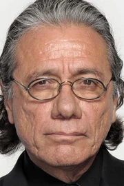 Edward James Olmos