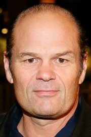 Chris Bauer