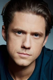 Aaron Tveit