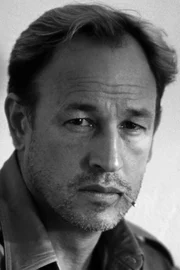 Frederic Forrest