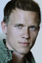 Warren Kole