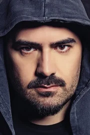 Toygar Isikli