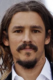 Brenton Thwaites