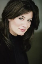 Nicole Oliver