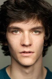 Fionn Whitehead
