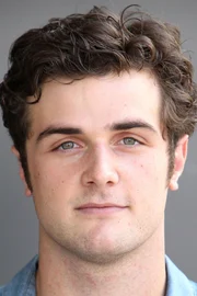 Beau Mirchoff