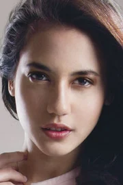 Pevita Pearce