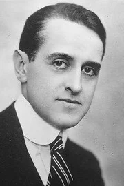 Taylor Holmes