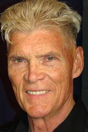 Everett McGill