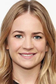 Britt Robertson