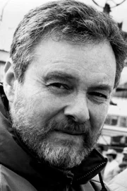 Alan J. Pakula