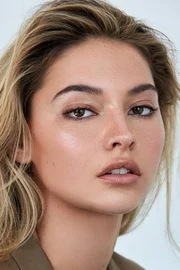 Madelyn Cline