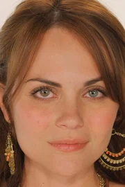 Laura Carmine