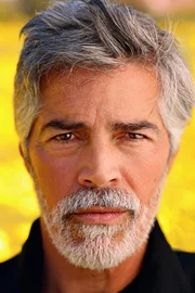 Esai Morales