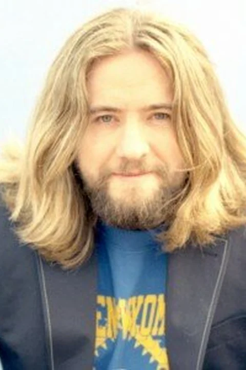 Джастин Ли Коллинз