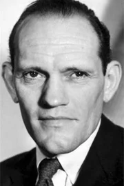 Harry Andrews