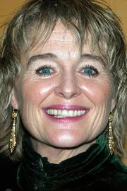 Sinéad Cusack