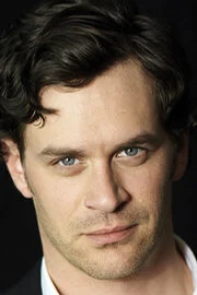 Tom Everett Scott