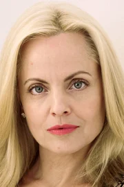 Mena Suvari